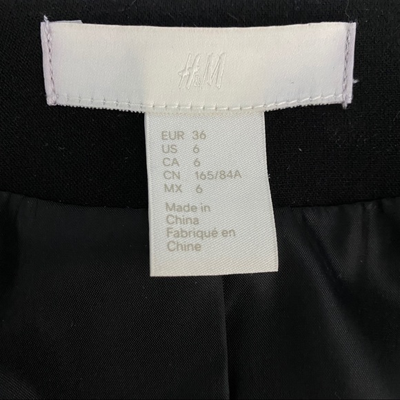 H&M blazer with leather detailing. - Picture 5 of 6